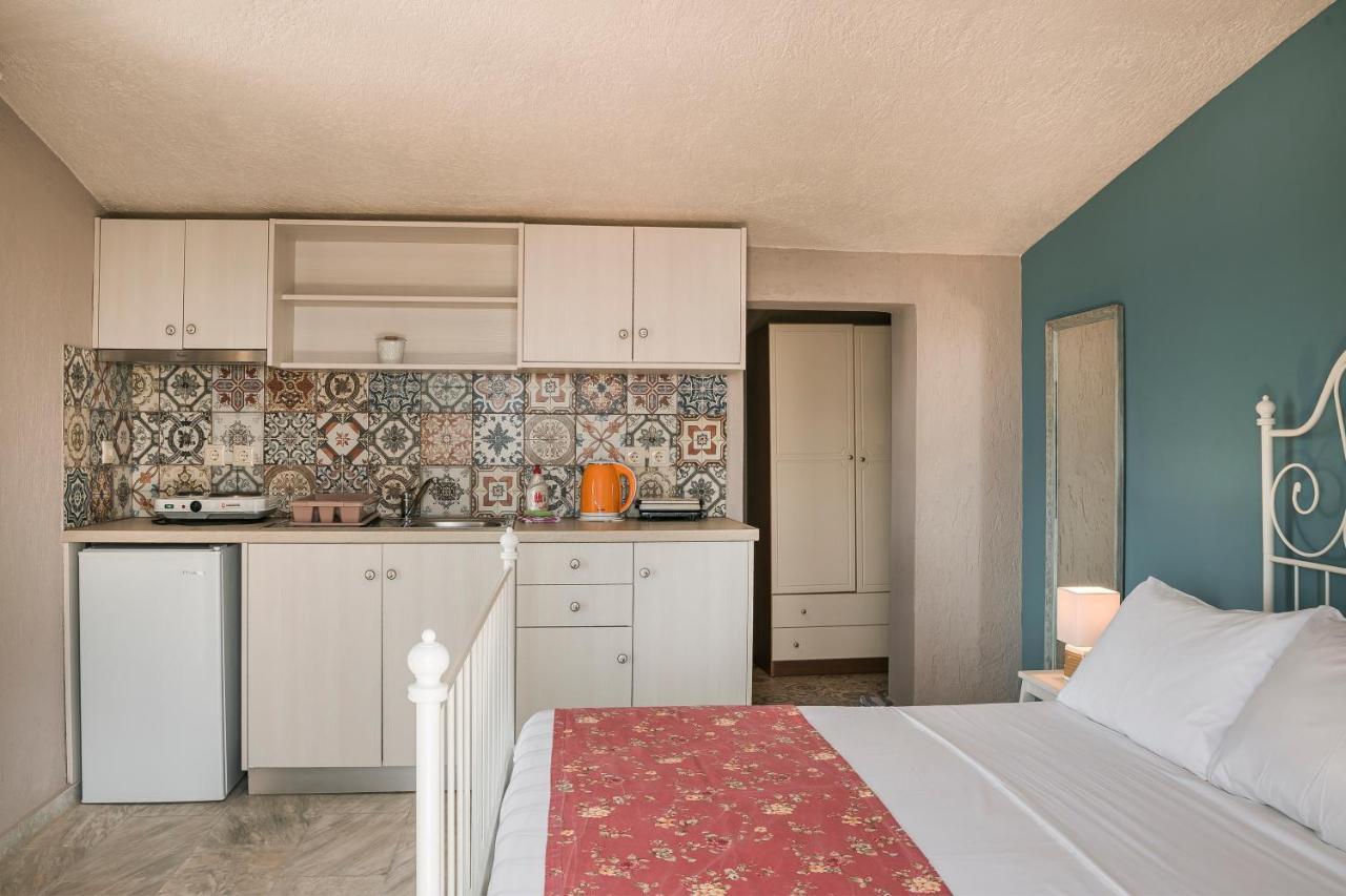 Irilena Studios And Apartments Lassi  Luaran gambar