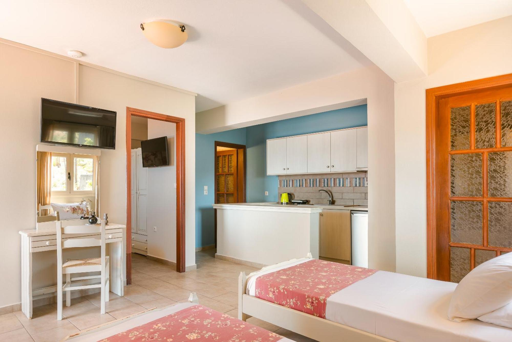 Irilena Studios And Apartments Lassi  Luaran gambar