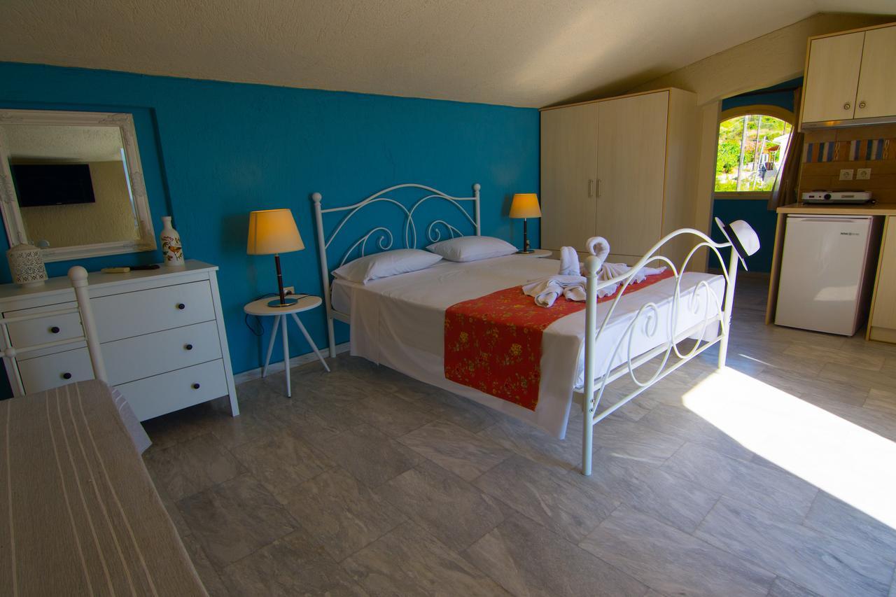 Irilena Studios And Apartments Lassi  Luaran gambar